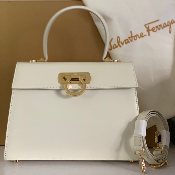 ♦️SOLD♦️Ferragamo Lady Gancini Kelly Bag -Magnolia - Picture 3 of 10